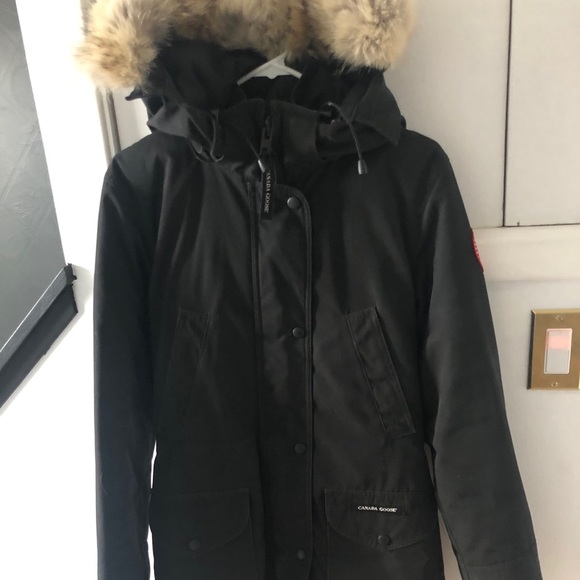 Authentic Canada Goose Women’s Trillium Parka, XS - Picture 4 of 12